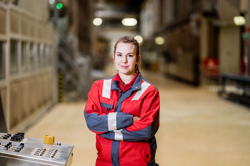 Jana Wigbers, Auszubildende zur Papiertechnologin